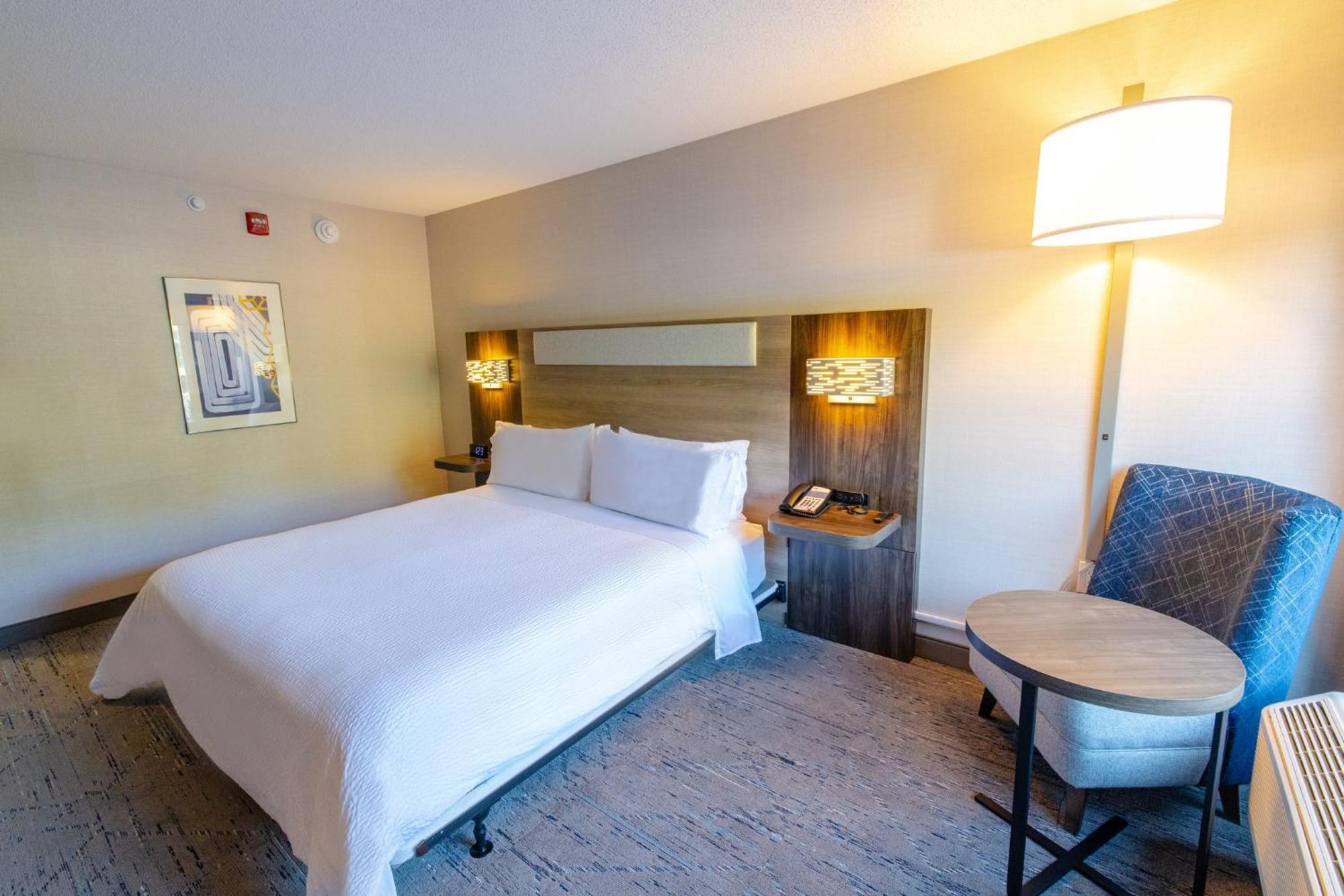 Holiday Inn Express - Neptune By Ihg Buitenkant foto
